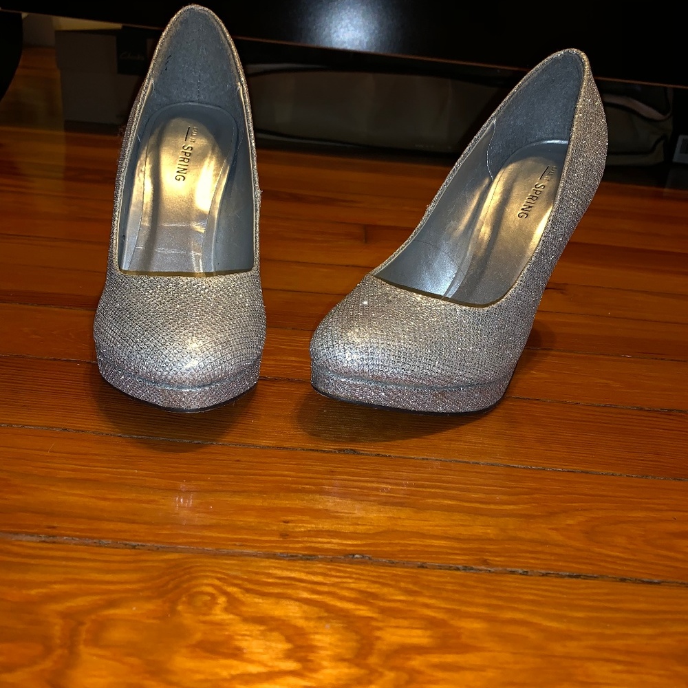 Sliver high heels